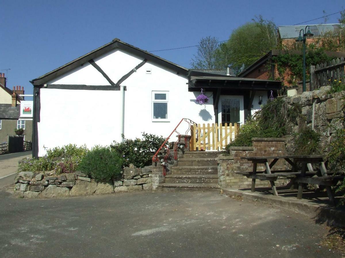 Welsh Row House Daire Llandegla Dış mekan fotoğraf